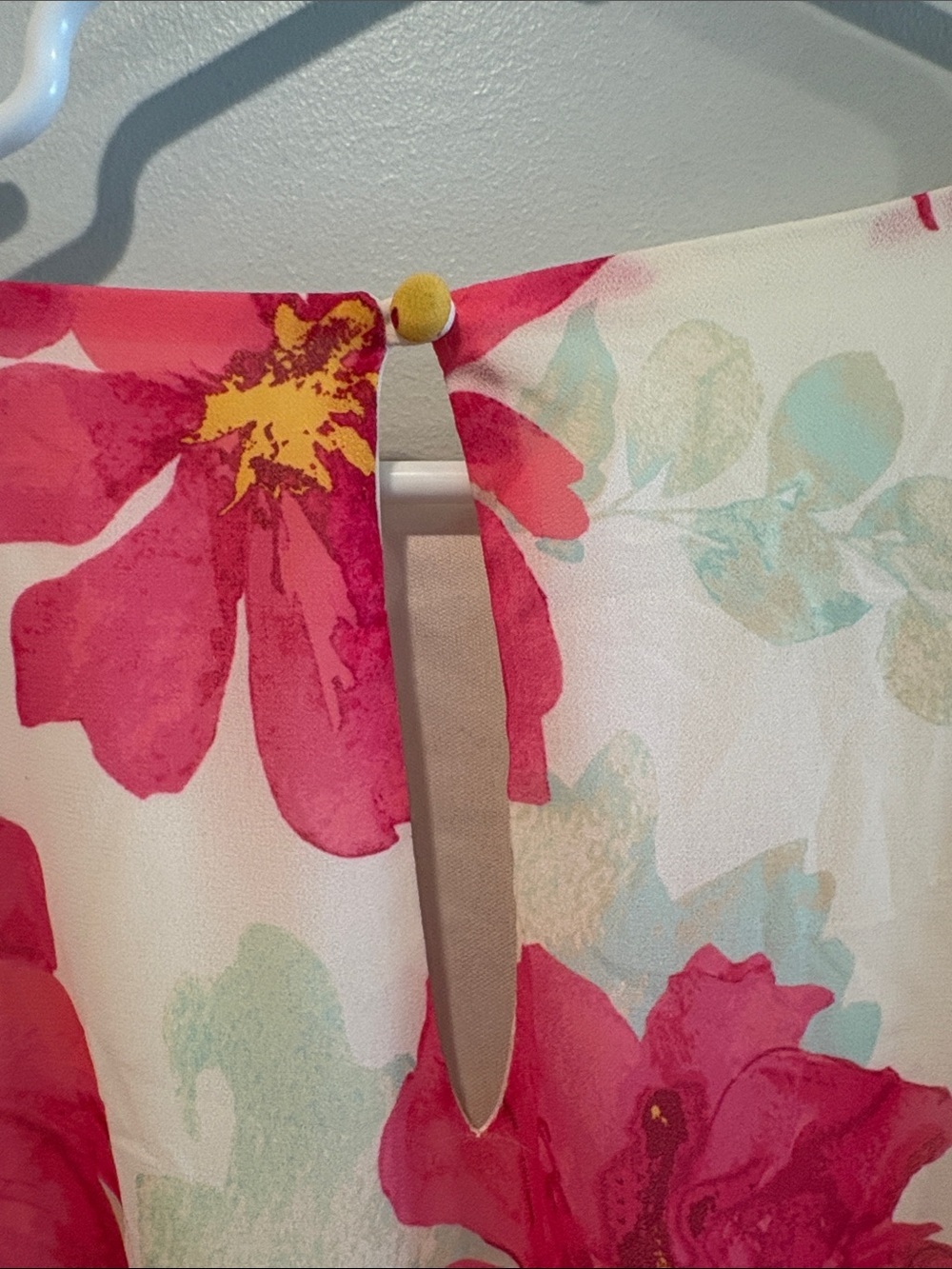 Flying Tomato White Dress with Hot Pink Floral Print ptp 15 1/2 - Picture 8 of 8